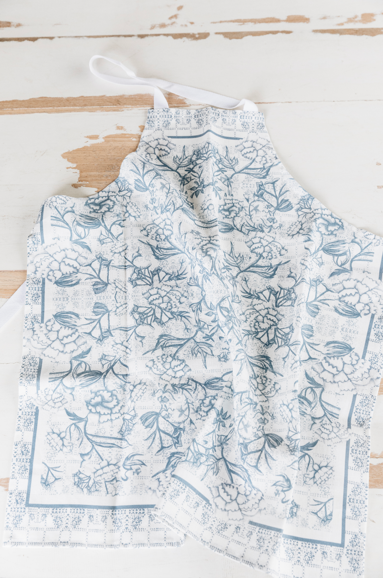 Organic Linen Navy Peonia Apron